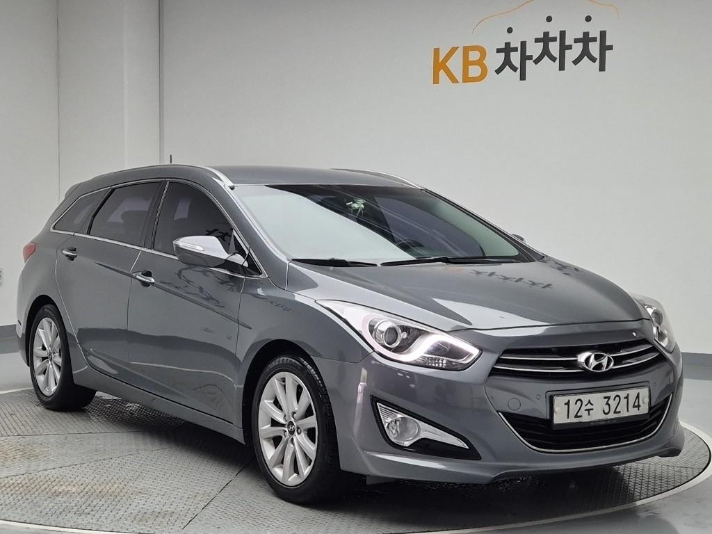 2012 HYUNDAI i40 