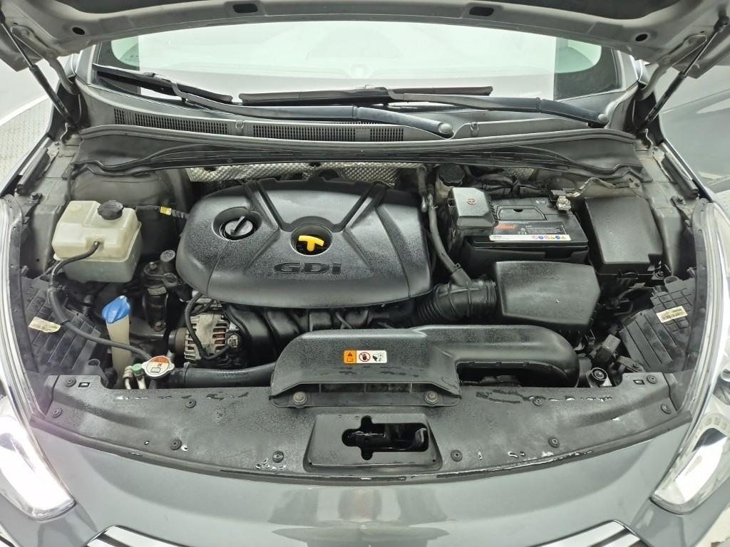 2012 HYUNDAI i40 