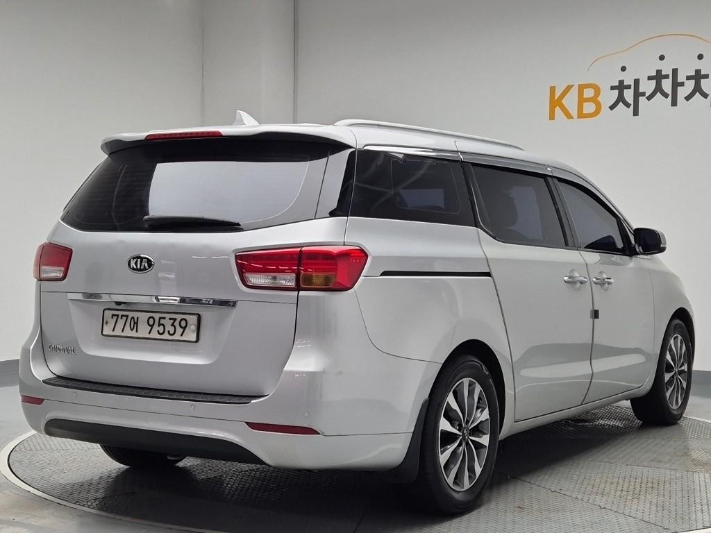 2015 KIA ALL NEW CARNIVAL 