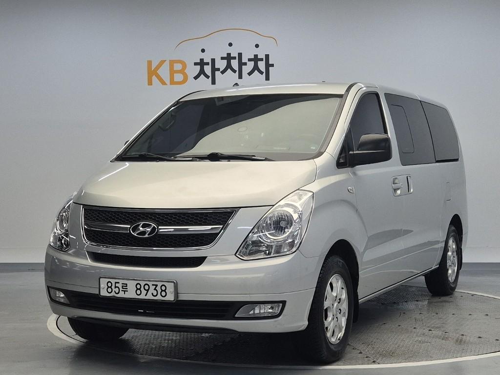 2010 HYUNDAI GRAND STAREX 
