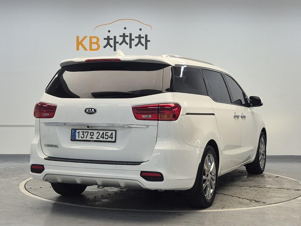 2019 KIA THE NEW CARNIVAL 