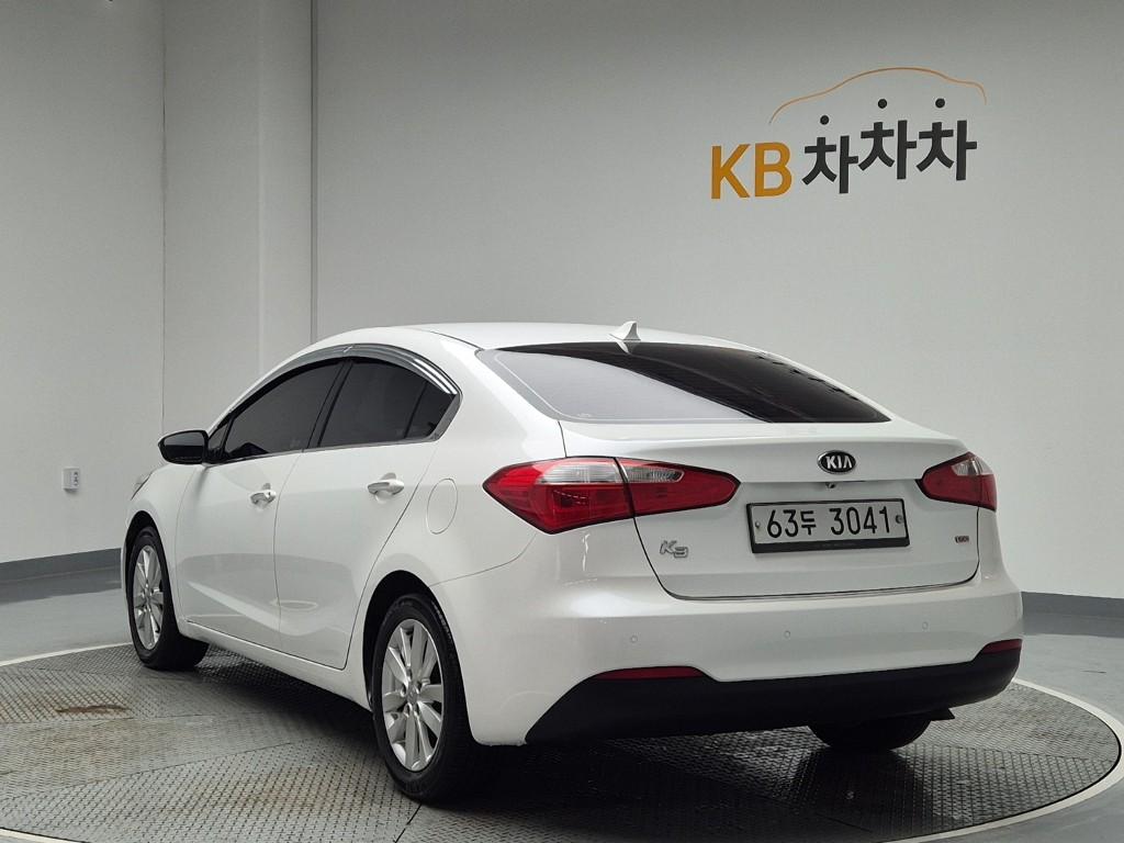 2013 KIA K3 