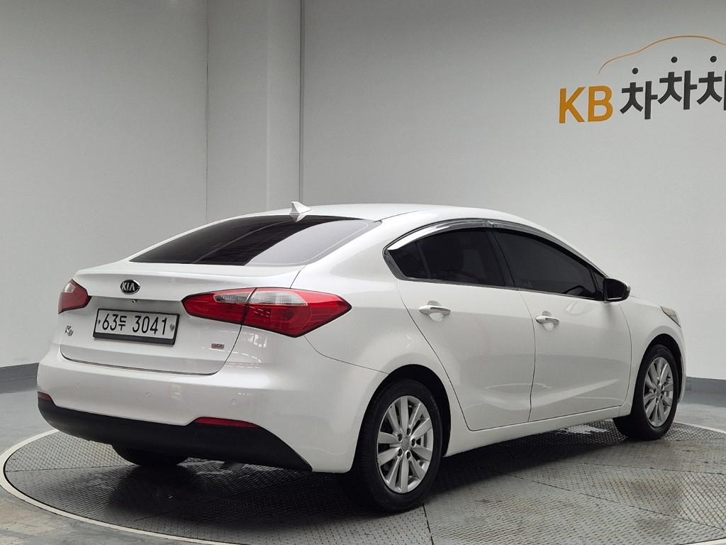 2013 KIA K3 
