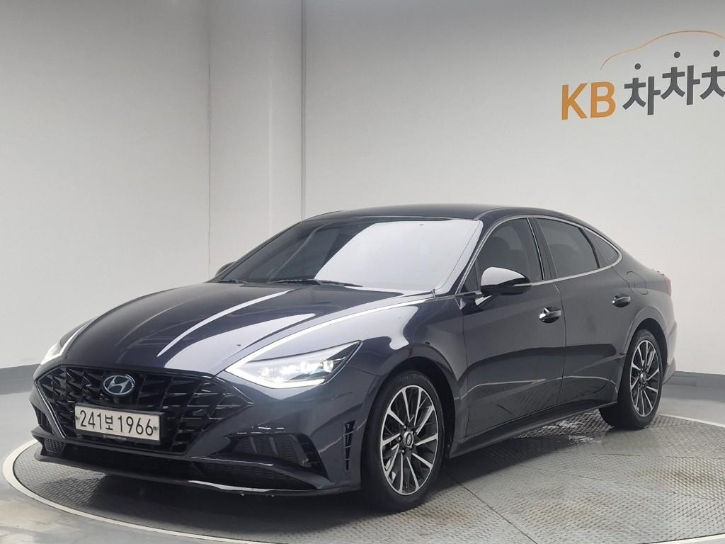 2020 HYUNDAI SONATA (DN8) 
