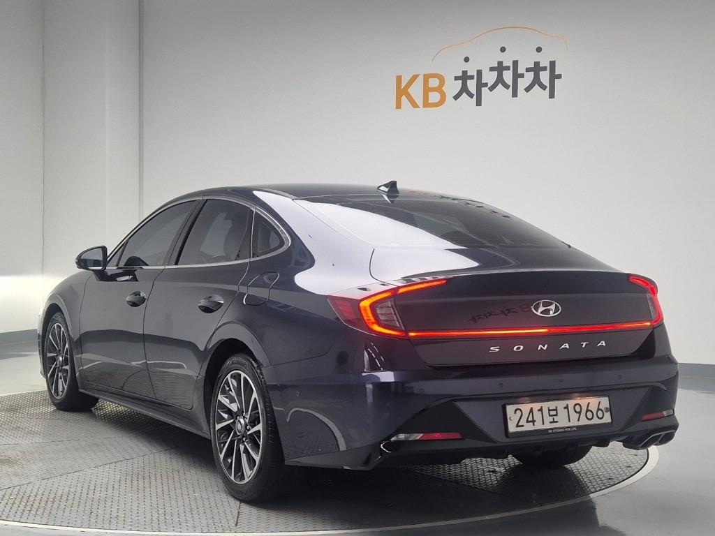 2020 HYUNDAI SONATA (DN8) 