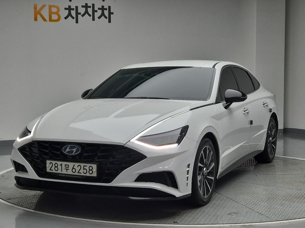 2020 HYUNDAI SONATA (DN8) 