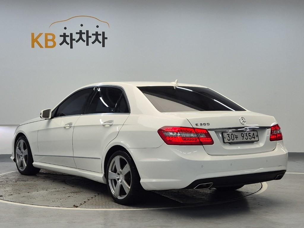 2013 BENZ E CLASS (4Gen) 