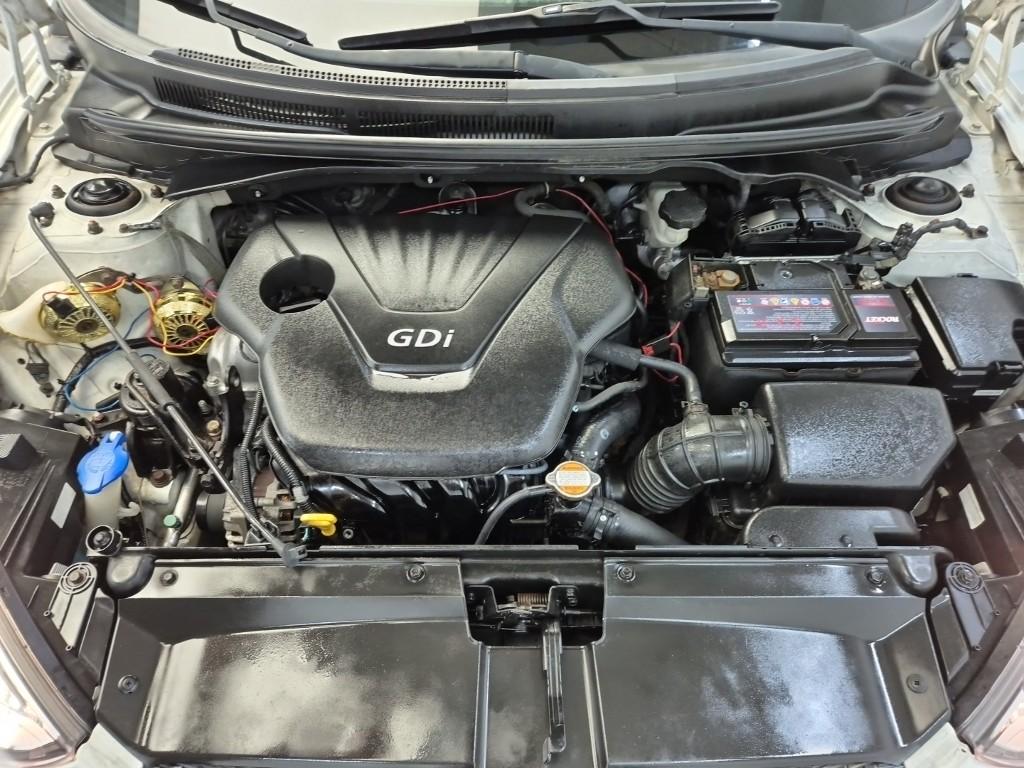 2012 HYUNDAI VELOSTER 