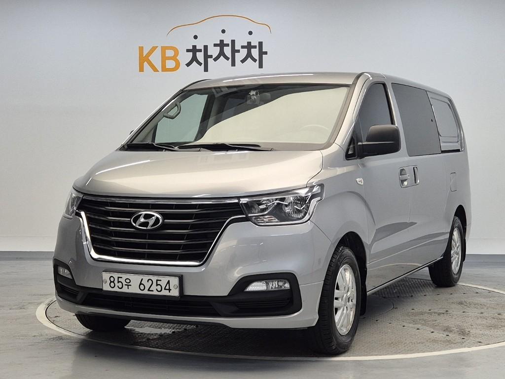 2019 HYUNDAI THE NEW GRAND STAREX 