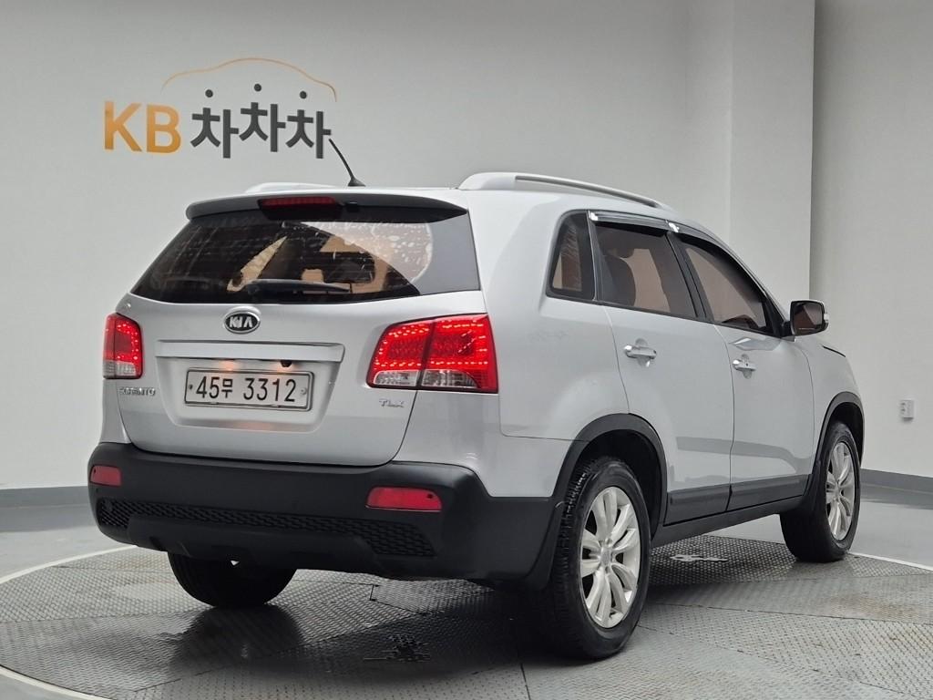 2010 KIA SORENTO R 