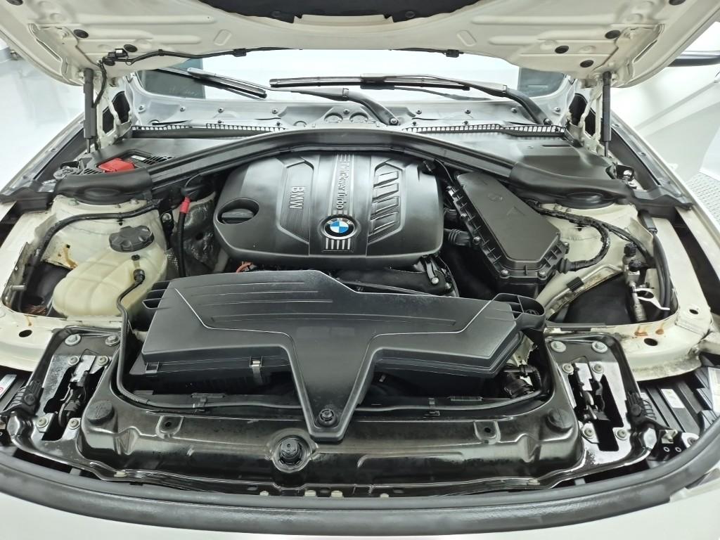 2012 BMW 3 Series (6Gen) 