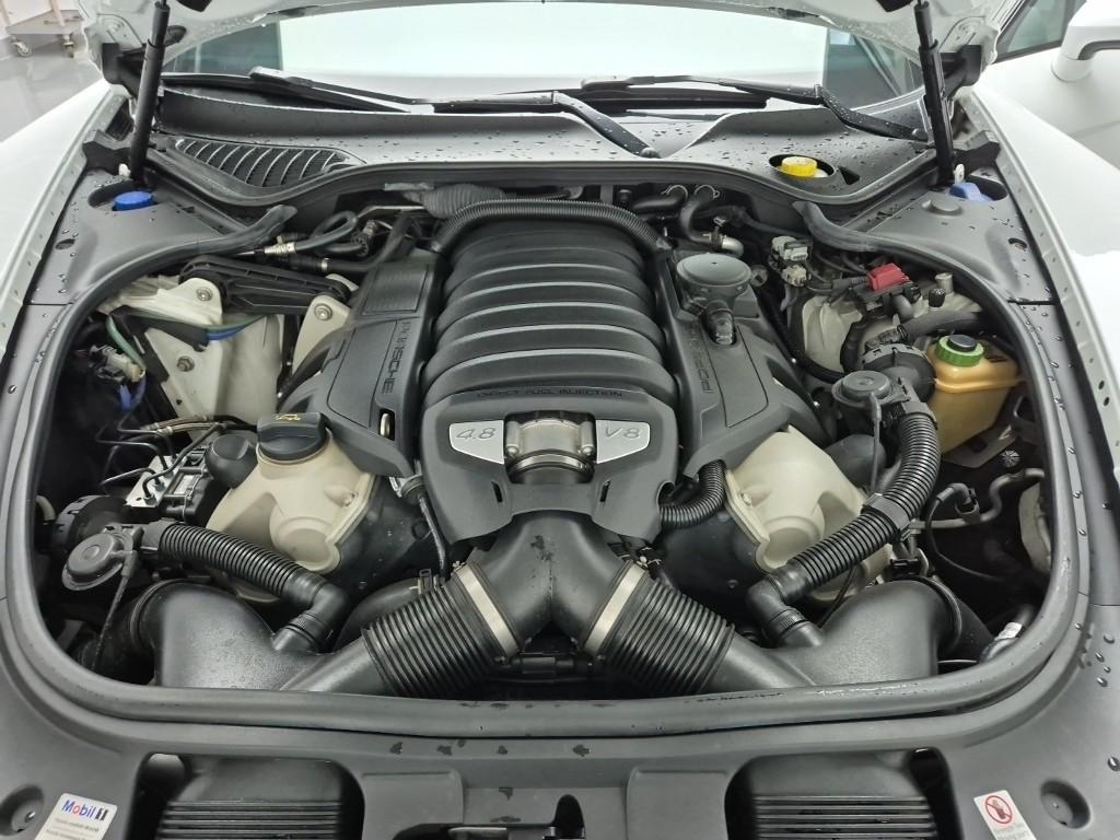 2014 PORSCHE PANAMERA 