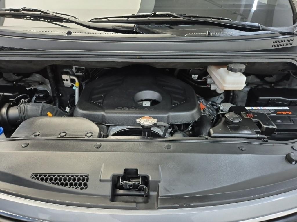 2018 HYUNDAI GRAND STAREX 