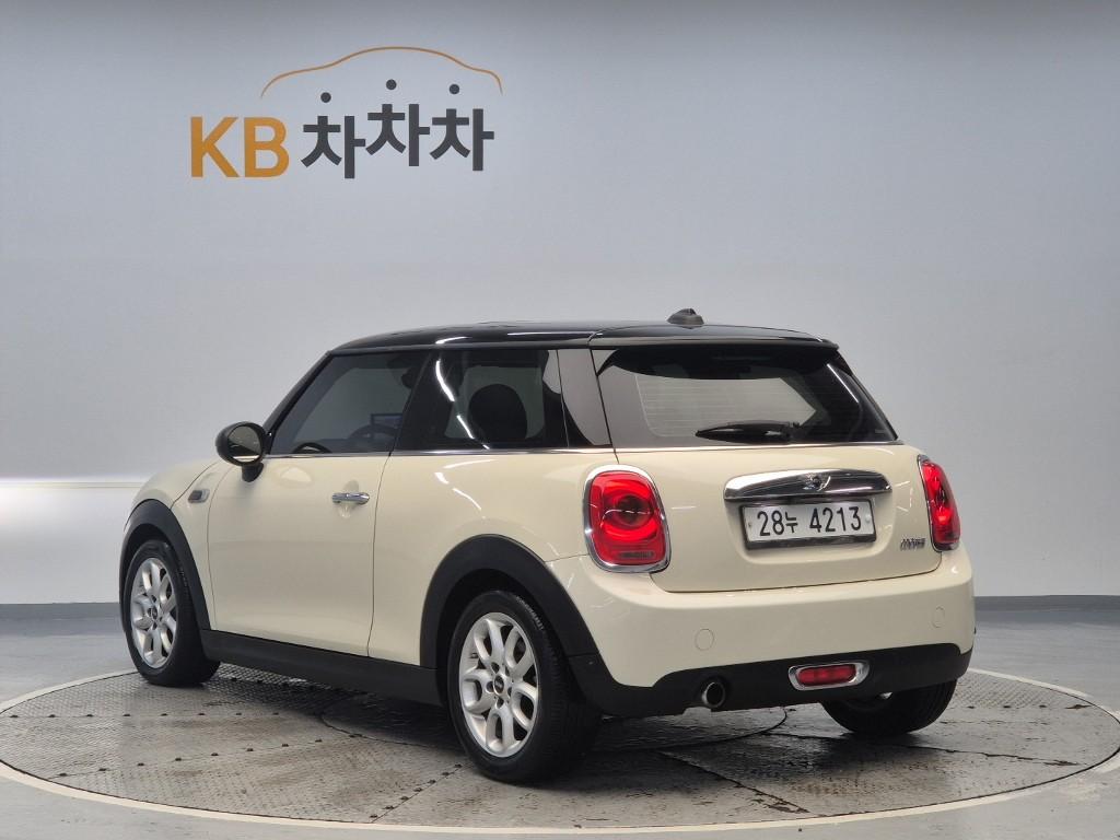 2015 MINI COOPER 
