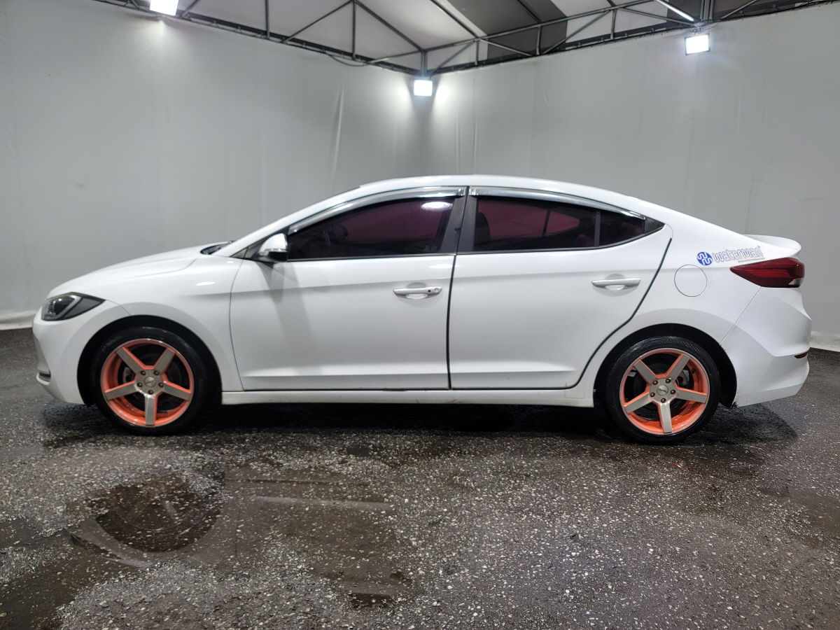 2016 HYUNDAI AVANTE AD 