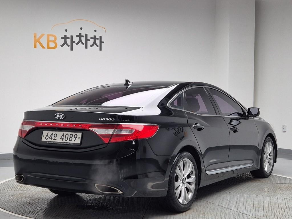 2012 HYUNDAI GRANDEUR HG 