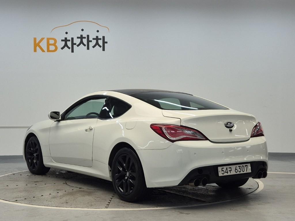 2010 HYUNDAI GENESIS COUPE 