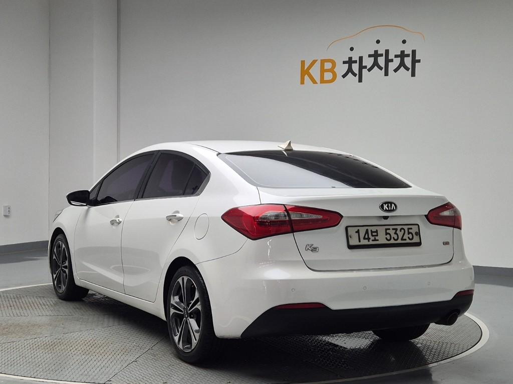 2013 KIA K3 