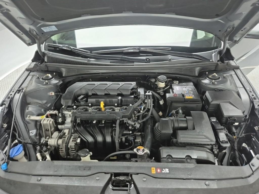 2021 HYUNDAI AVANTE (CN7) 