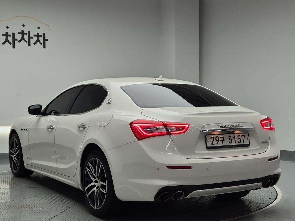 2019 MASERATI GHIBLI 