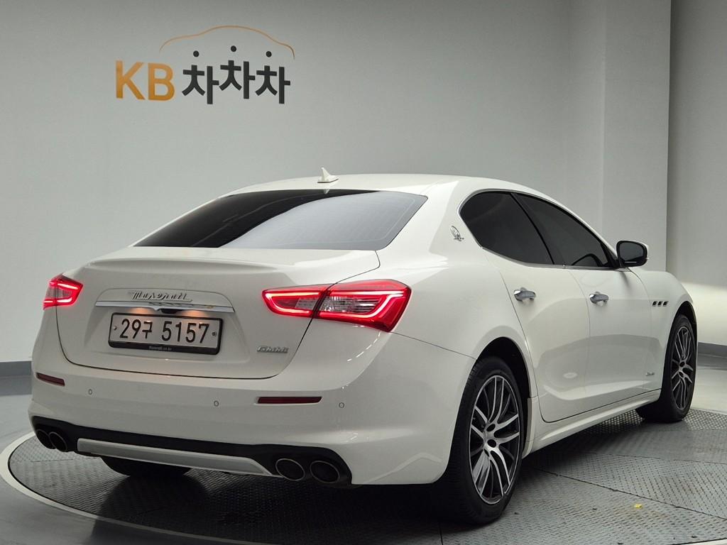 2019 MASERATI GHIBLI 