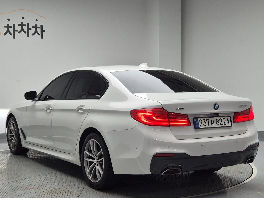 2017 BMW 5 SERIES (7Gen) 