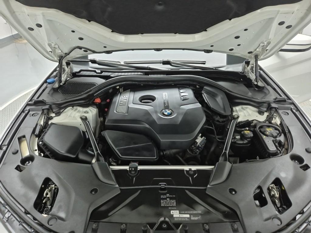 2017 BMW 5 SERIES (7Gen) 