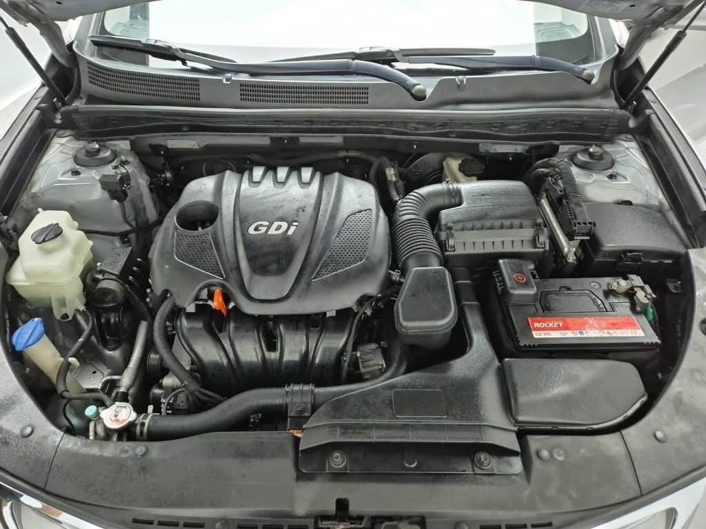 2011 HYUNDAI GRANDEUR HG 