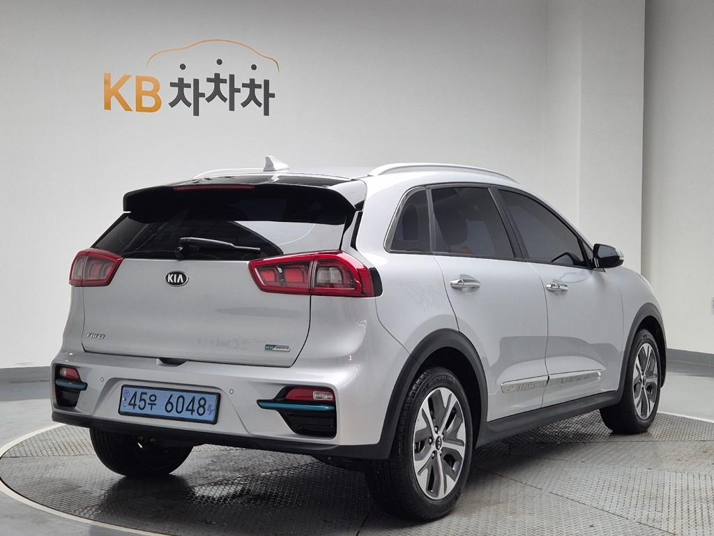 2021 KIA NIRO EV 
