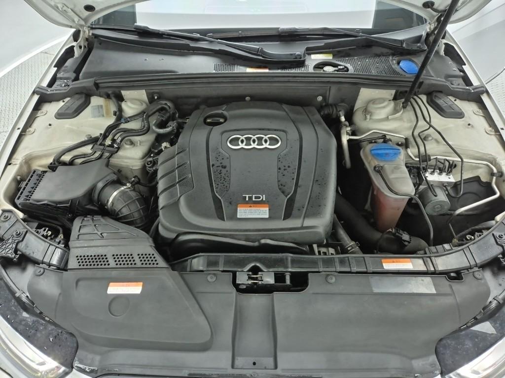 2015 AUDI A4 (4Gen) 