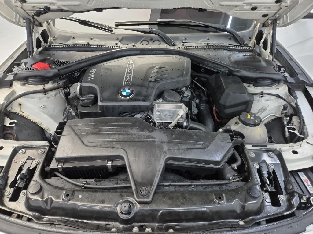 2015 BMW 3 Series (6Gen) 