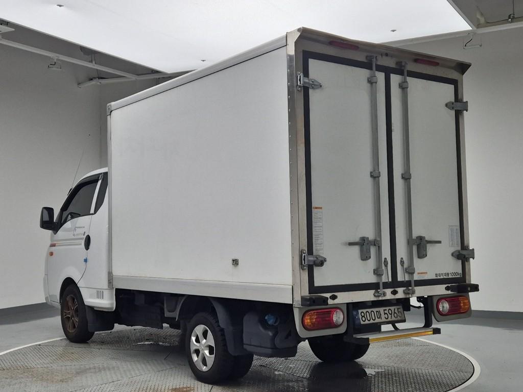 2023 HYUNDAI PORTER II 