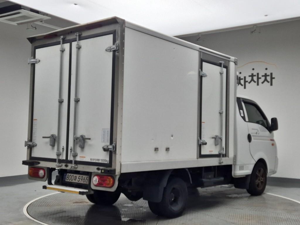 2023 HYUNDAI PORTER II 