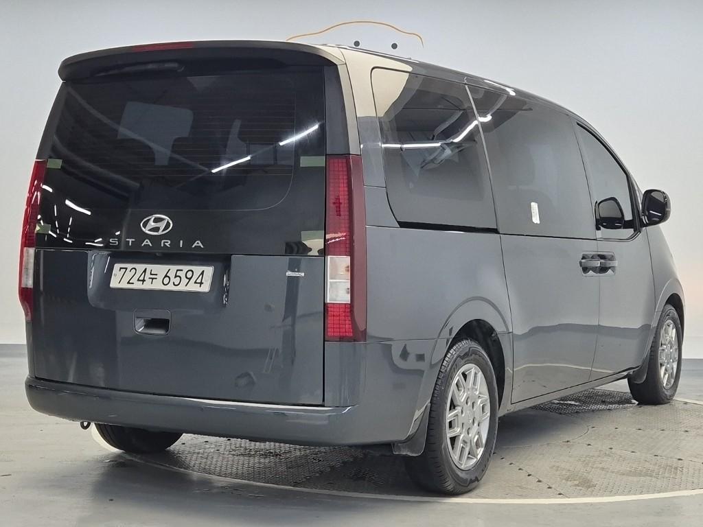 2022 HYUNDAI STARIA 
