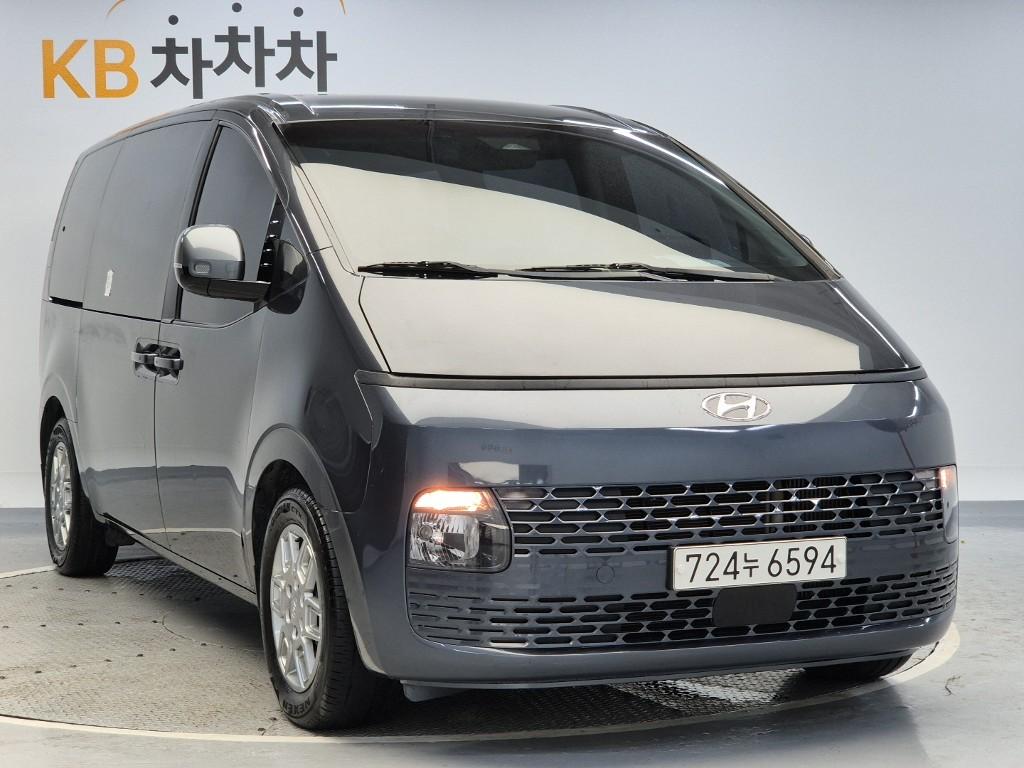 2022 HYUNDAI STARIA 