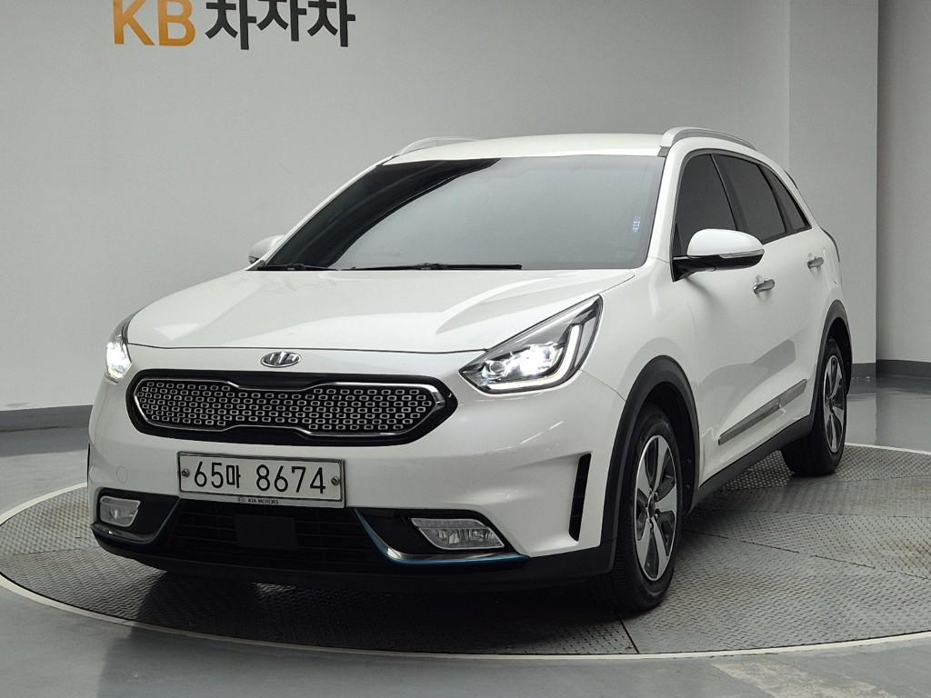 2017 KIA NIRO 