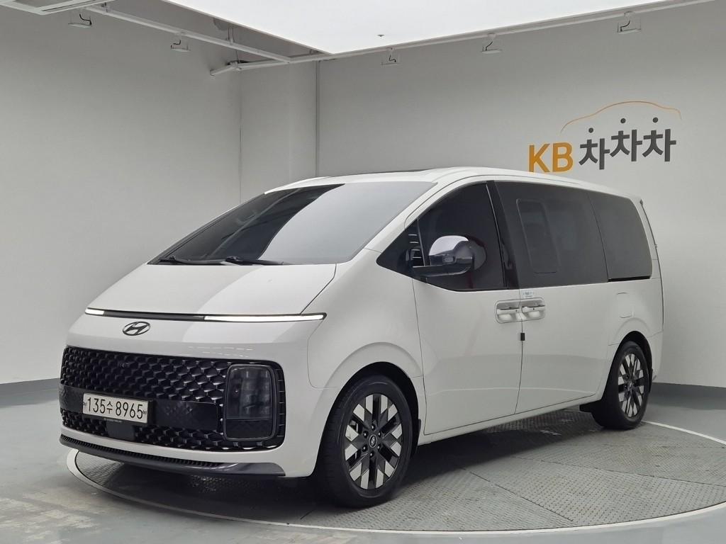 2023 HYUNDAI STARIA 