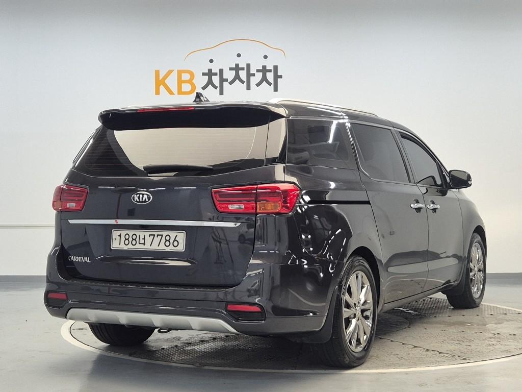 2019 KIA THE NEW CARNIVAL 