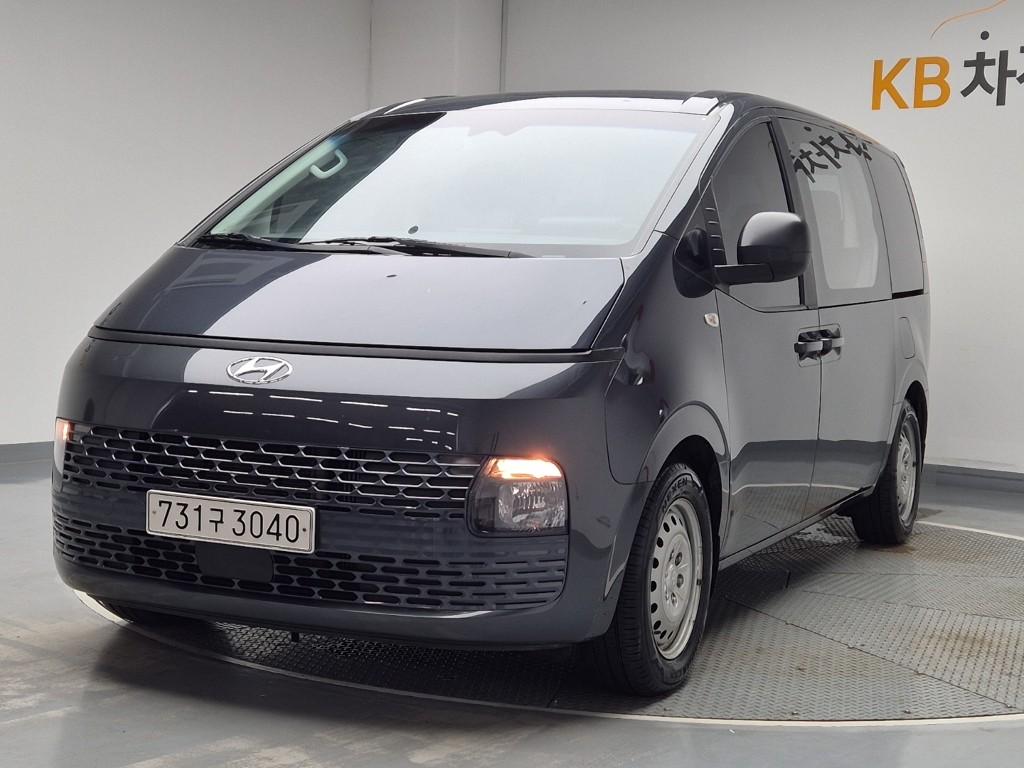 2022 HYUNDAI STARIA 