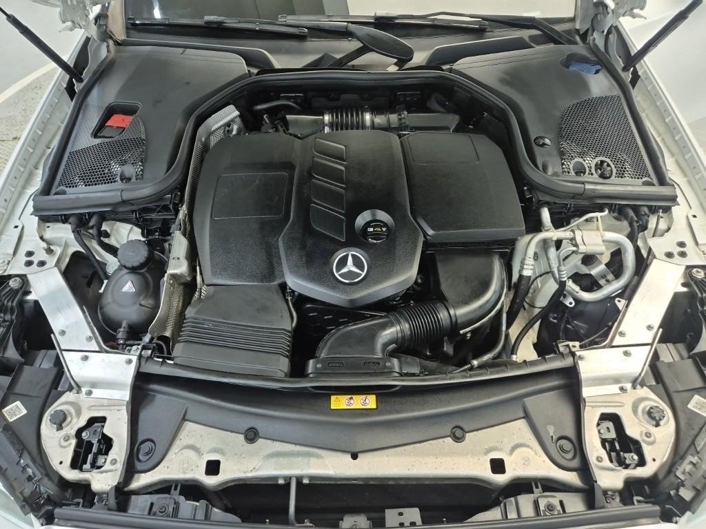 2017 BENZ E CLASS (5Gen) 