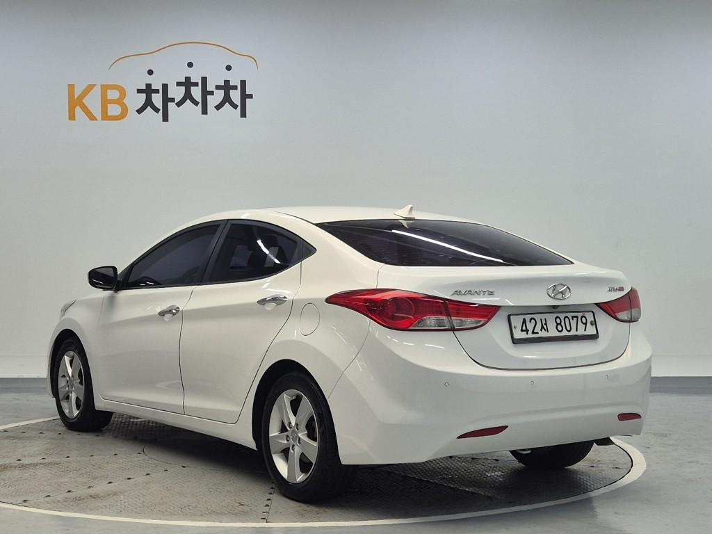 2012 HYUNDAI AVANTE MD 