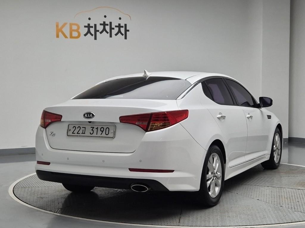 2011 KIA K5 