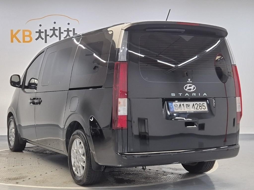 2022 HYUNDAI STARIA 