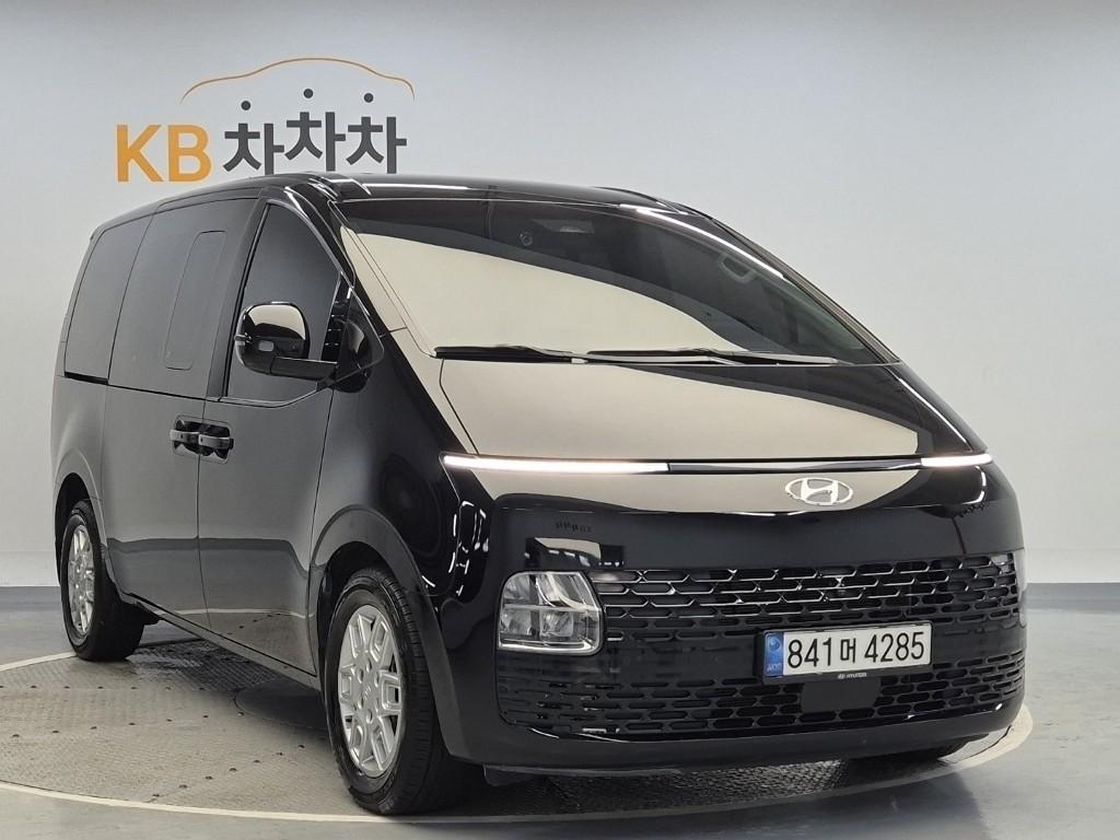 2022 HYUNDAI STARIA 