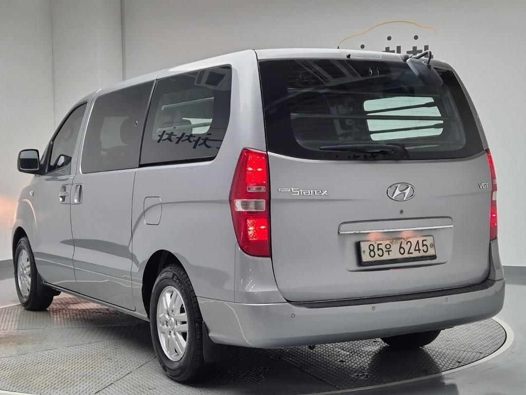 2019 HYUNDAI THE NEW GRAND STAREX 