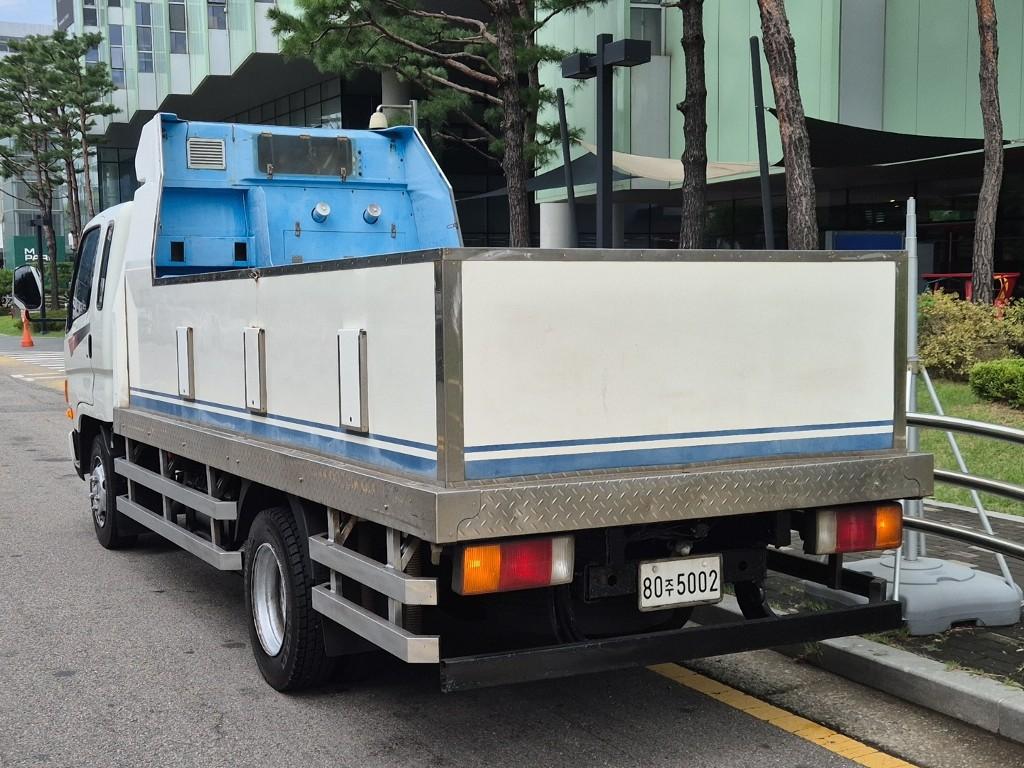 2012 HYUNDAI e-MIGHTY 