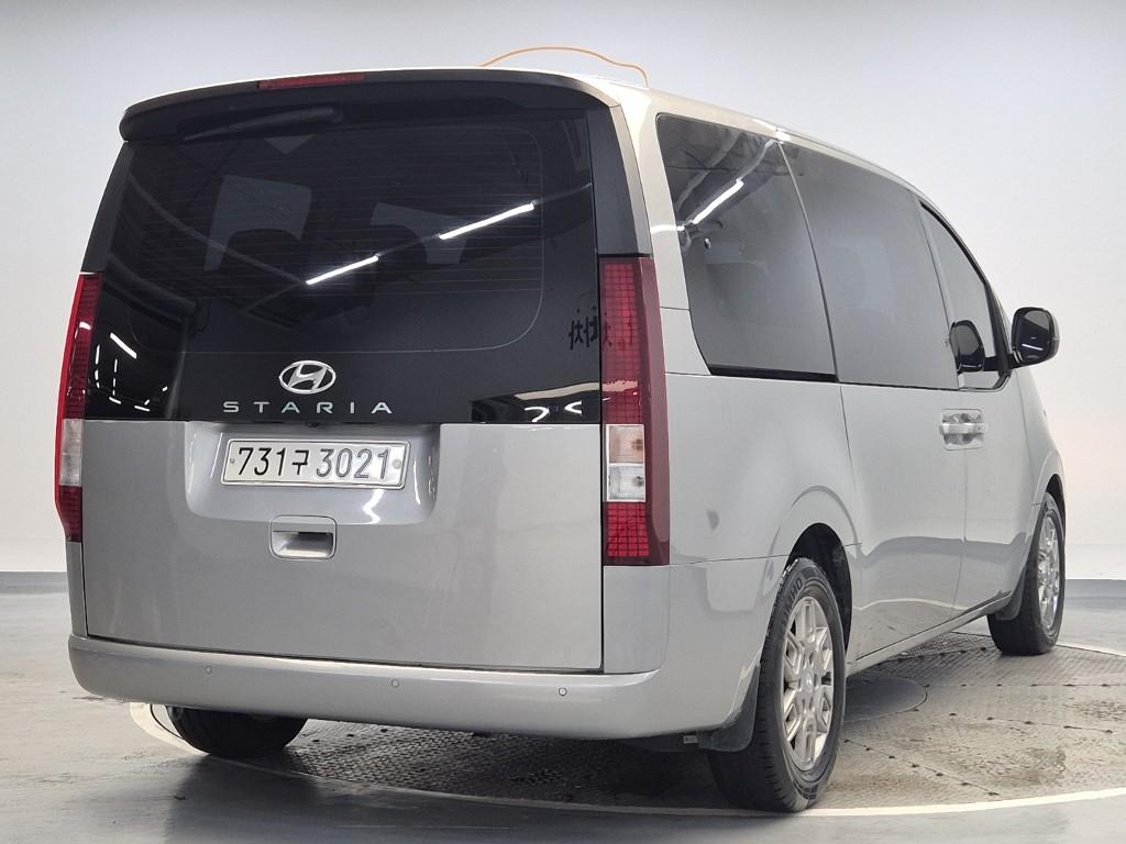 2022 HYUNDAI STARIA 