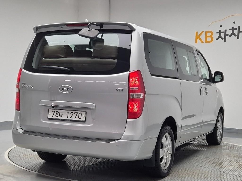 2015 HYUNDAI GRAND STAREX 