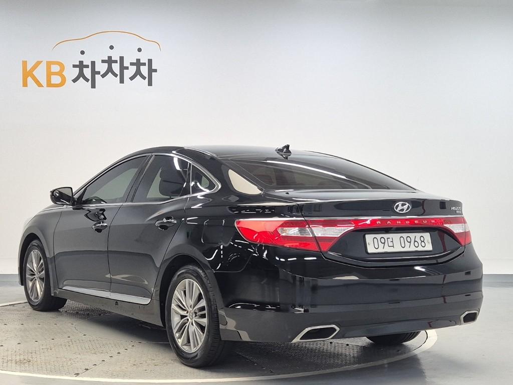 2016 HYUNDAI GRANDEUR HG 