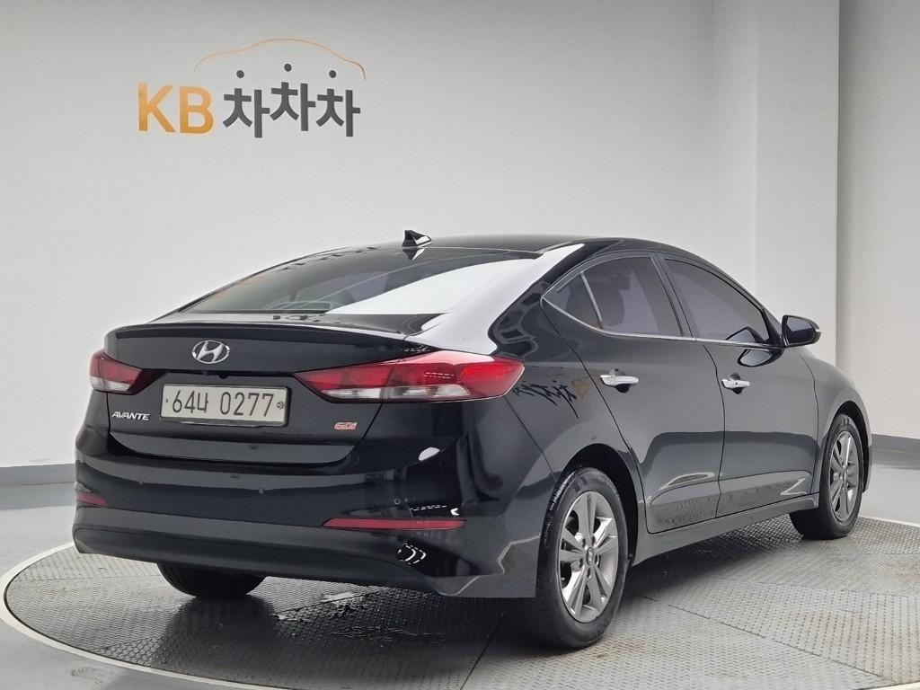 2017 HYUNDAI AVANTE AD 